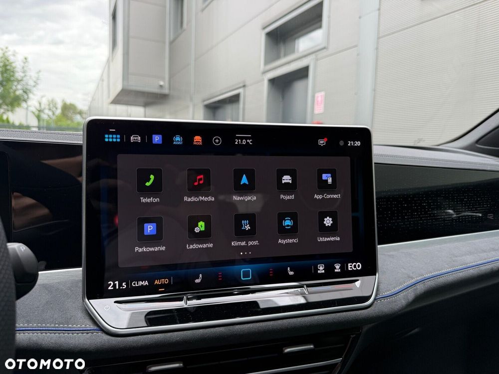 Volkswagen Passat Variant 1.5 TSI eHybrid PHEV 200kW R-Line Plus DSG - 19