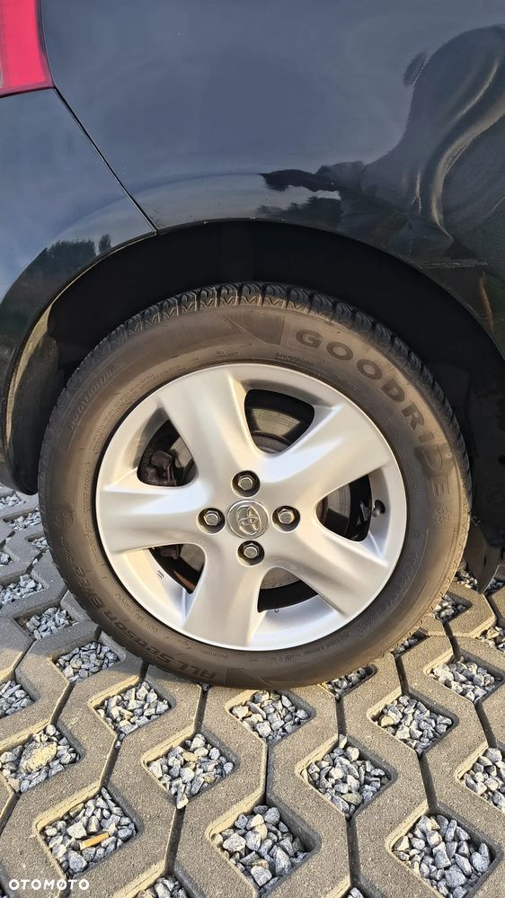 Toyota Yaris 1.3 - 11