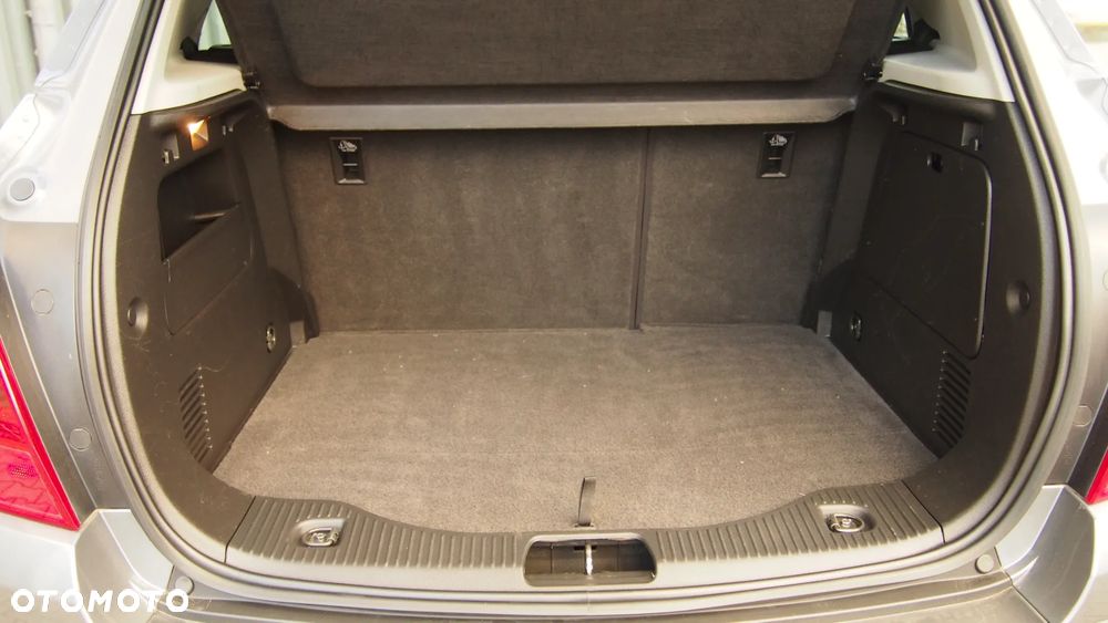 Chevrolet Trax 1.6 LS - 33