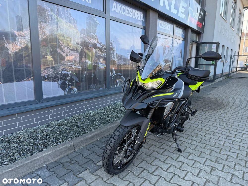 Benelli TRK 702X