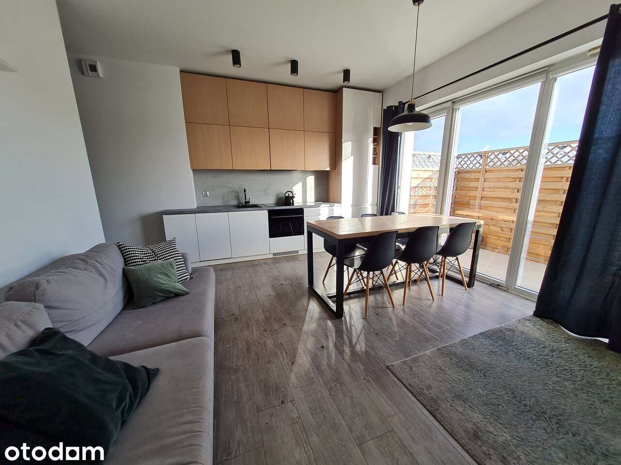 Przytulne, 3-pokojowe mieszkanie z 2 balkonami – ul. Krzycka (60m²)