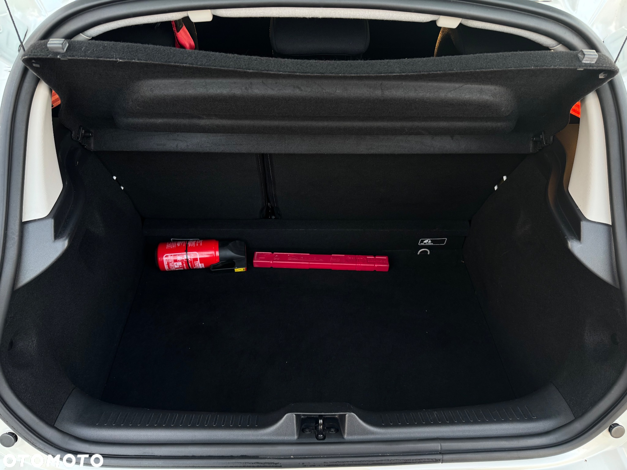 Renault Clio - 10