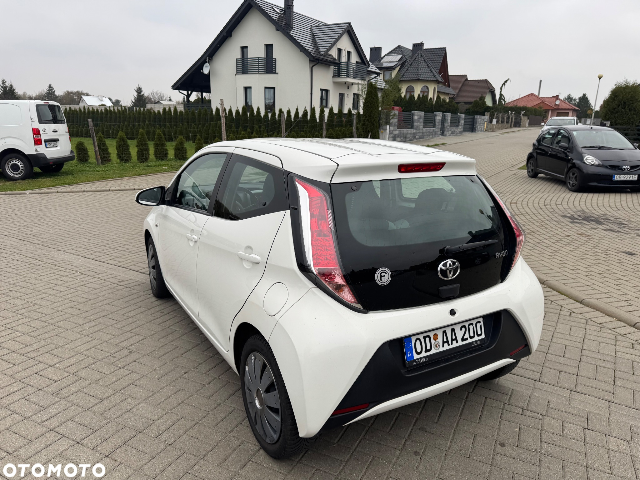 Toyota Aygo x-play - 12