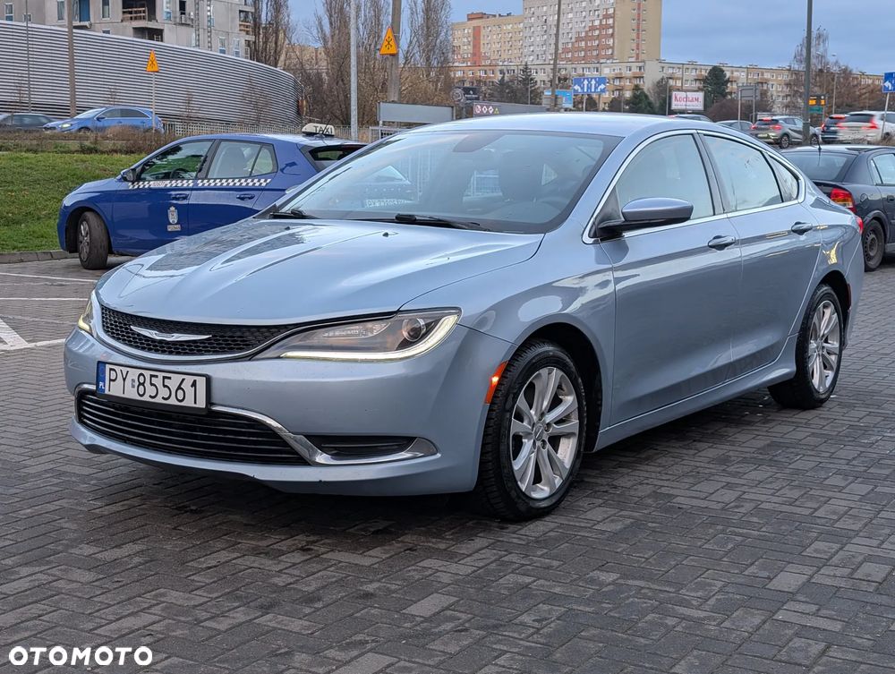 Chrysler 200 - 2