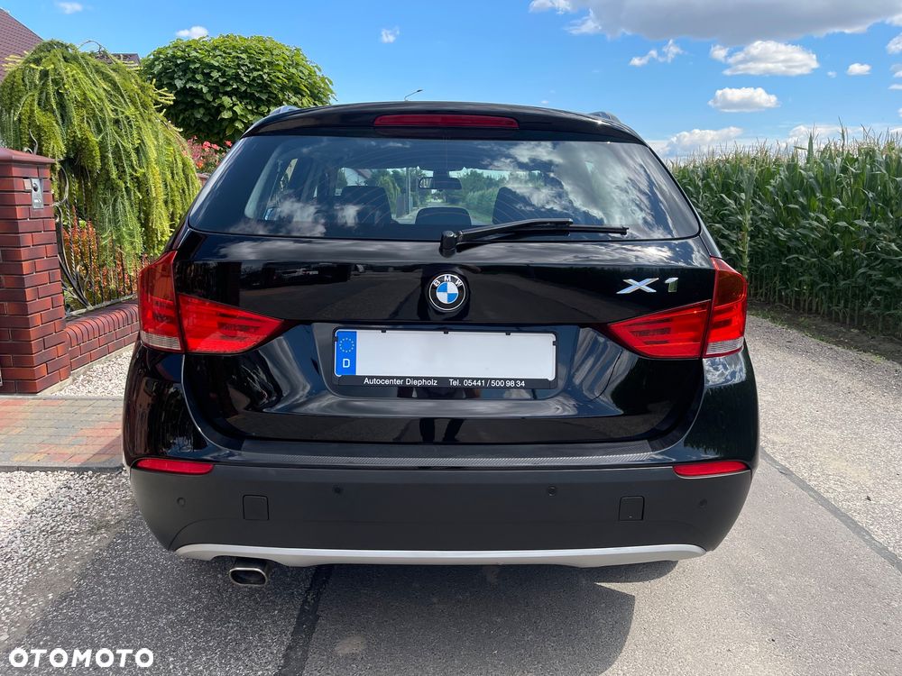 BMW X1 sDrive18d xLine - 34