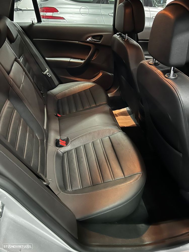 Opel Insignia Sports Tourer - 8