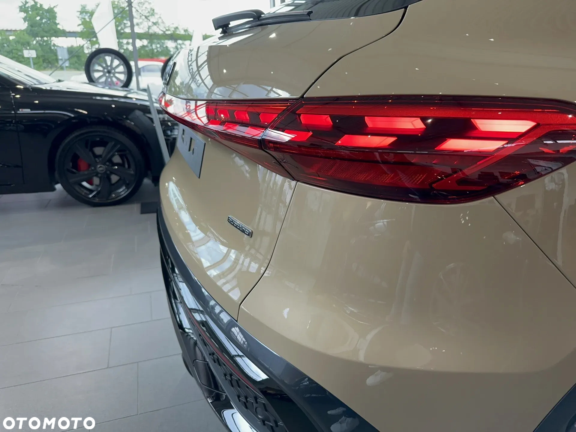 Audi Q5 Sportback - 16