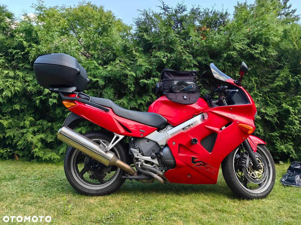 Honda VFR - 1