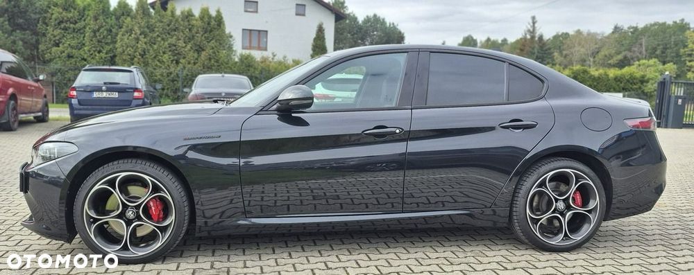 Alfa Romeo Giulia 2.0 Turbo 16V AT8-Q4 Competizione - 9