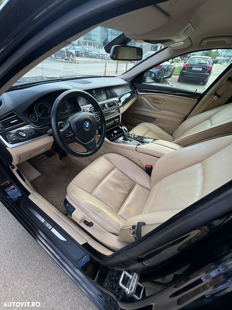 BMW Seria 5 525d Aut. - 11