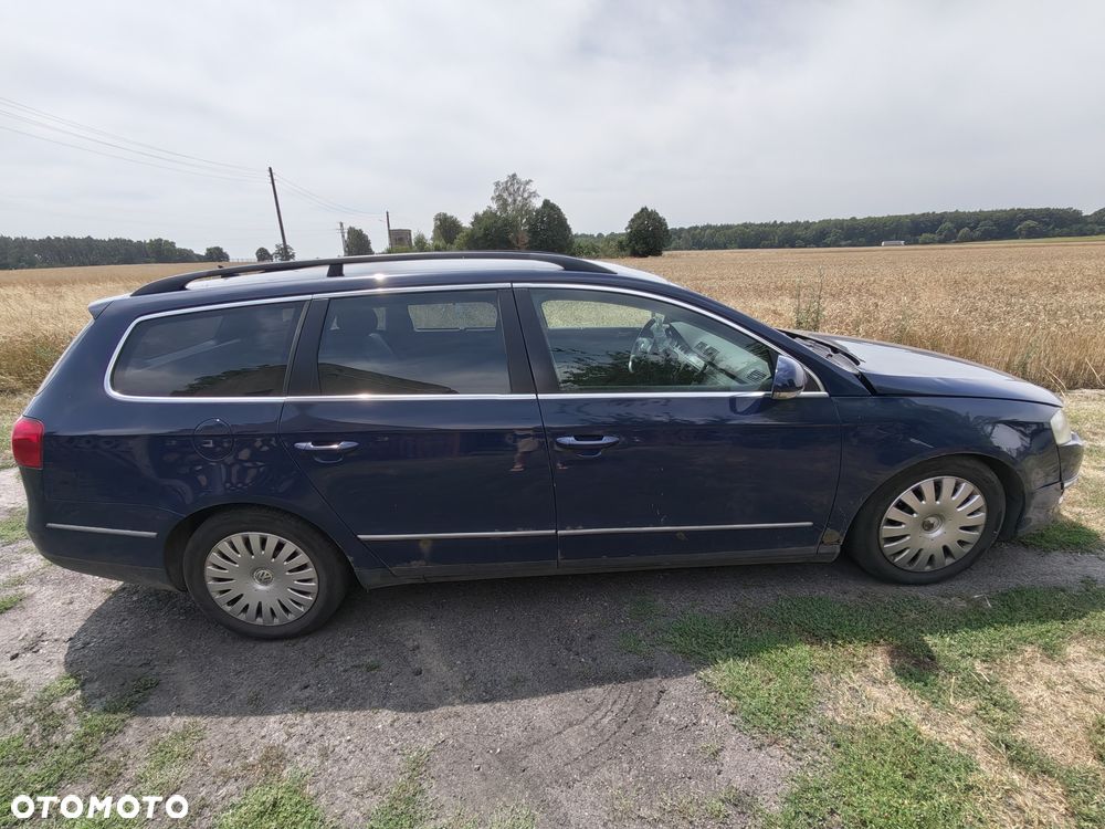 Volkswagen Passat 2.0 TDI DPF Comfortline - 4