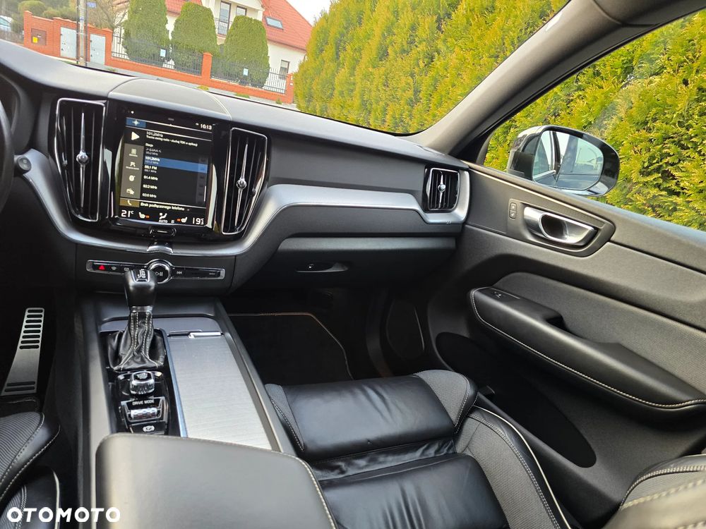 Volvo XC 60 D4 Geartronic RDesign - 33