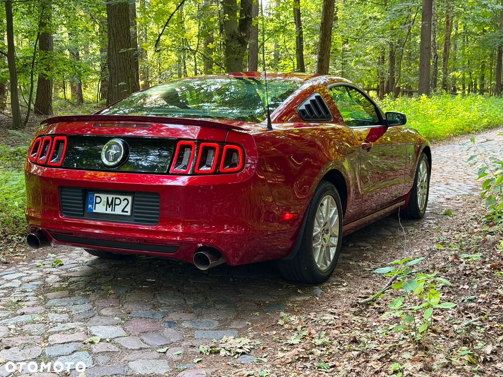 Ford Mustang 3.7 V6 Premium - 14