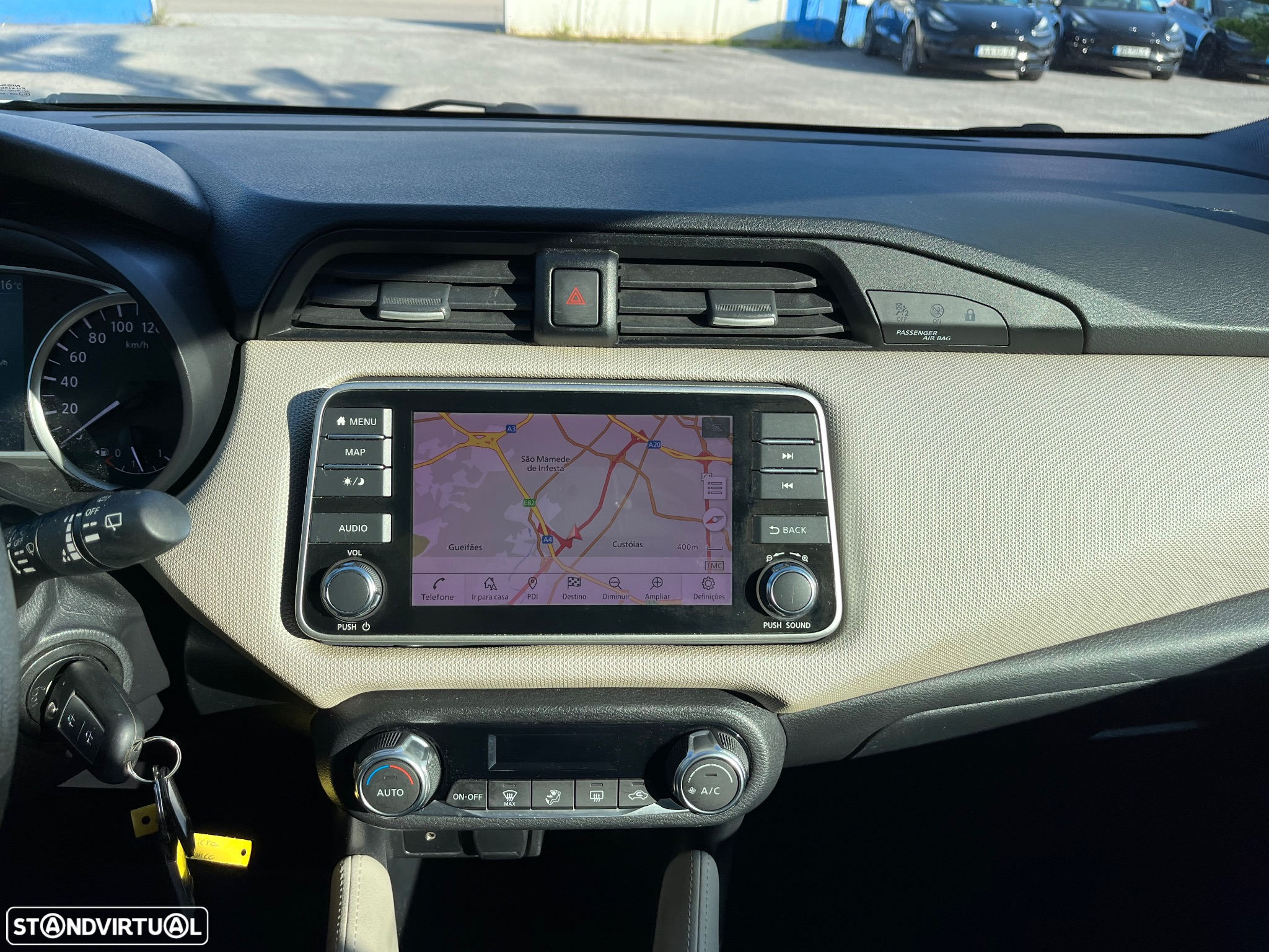 Nissan Micra 1.5 dCi N-Connecta Urban S/S - 29