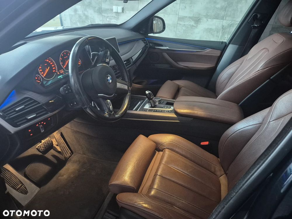 BMW X5 3.0si xDrive - 21