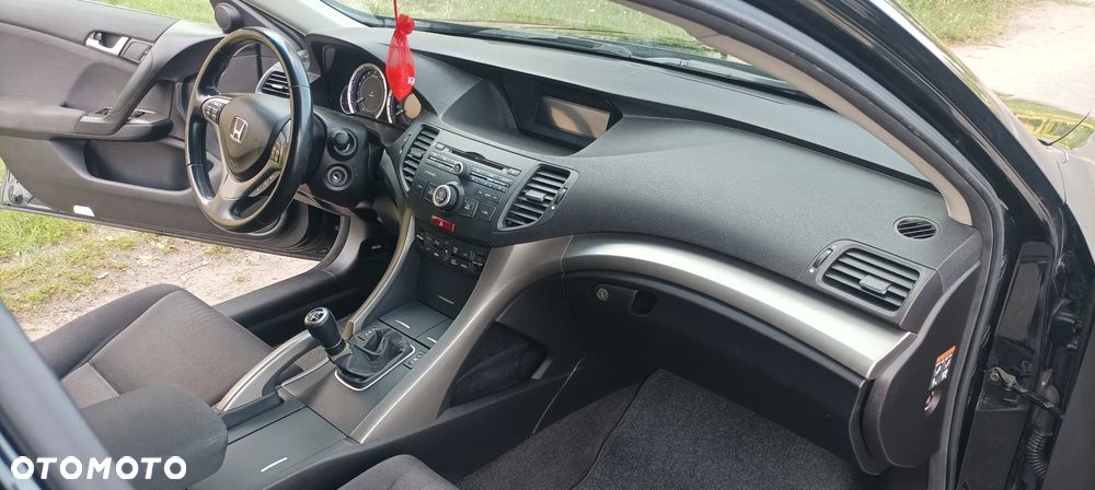 Honda Accord 2.0 Comfort - 25