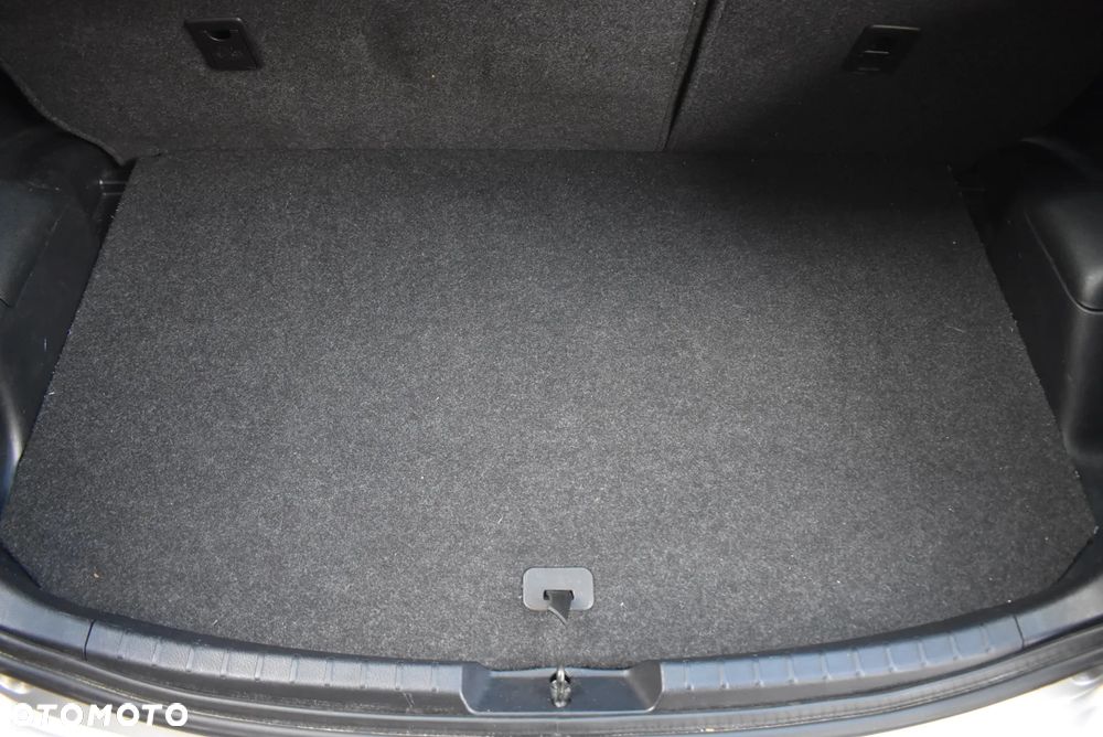 Toyota Yaris - 21