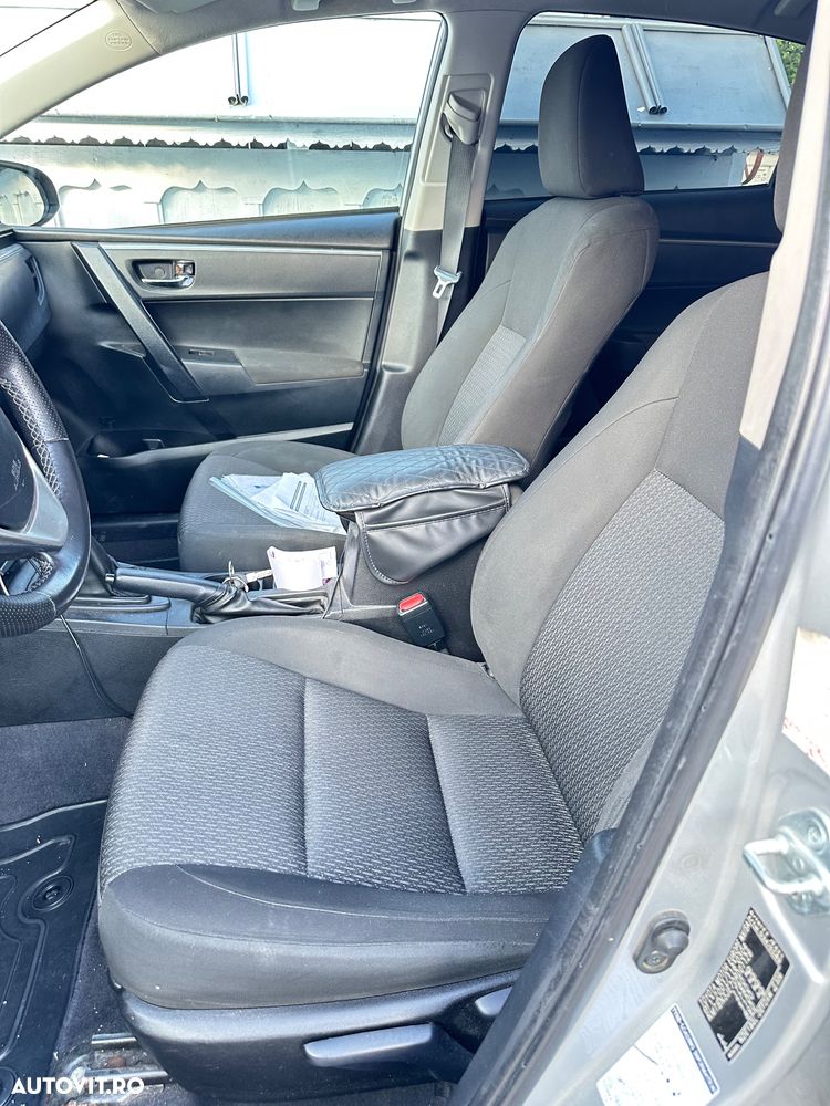 Toyota Corolla 1.4 D-4D Comfort - 7