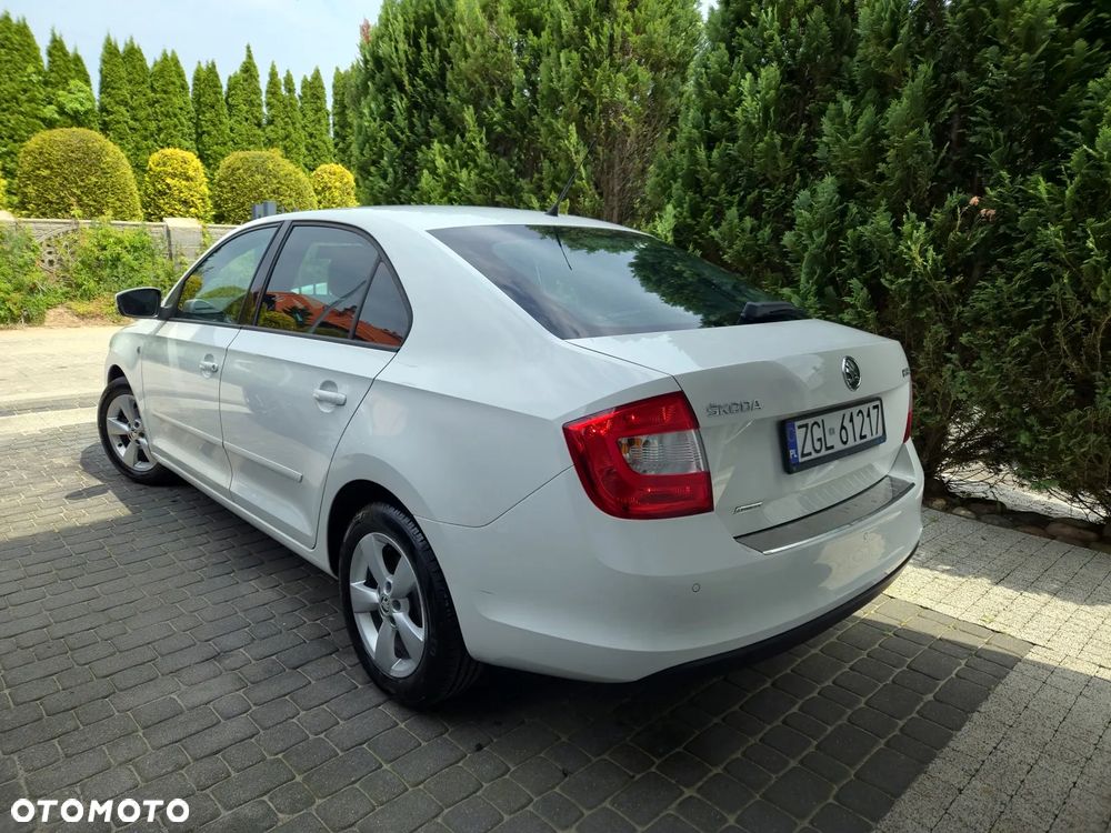 Skoda RAPID 1.2 Ambition Max - 3