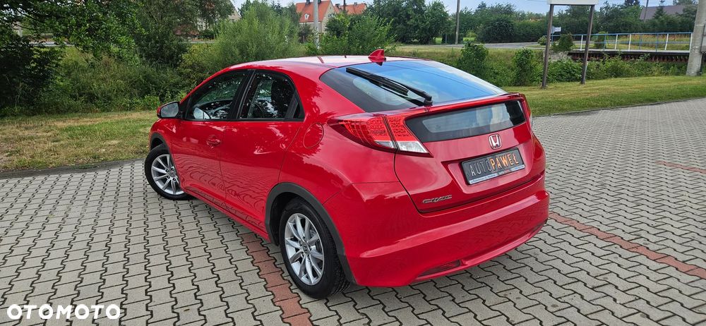 Honda Civic 1.4 i-VTEC Comfort Black Edition - 6