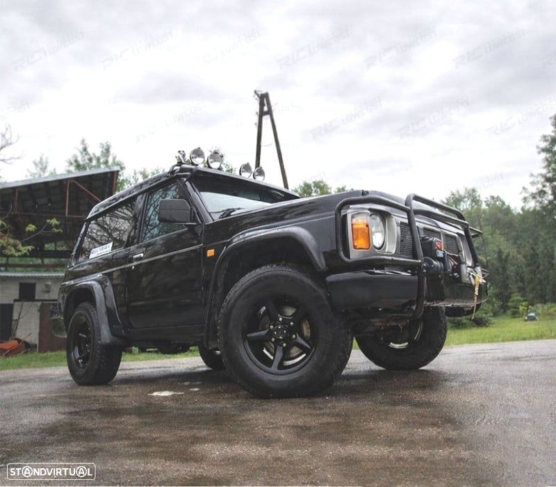 KIT DE ABAS DE GUARDA-LAMAS NISSAN PATROL GR 88-97 - 1