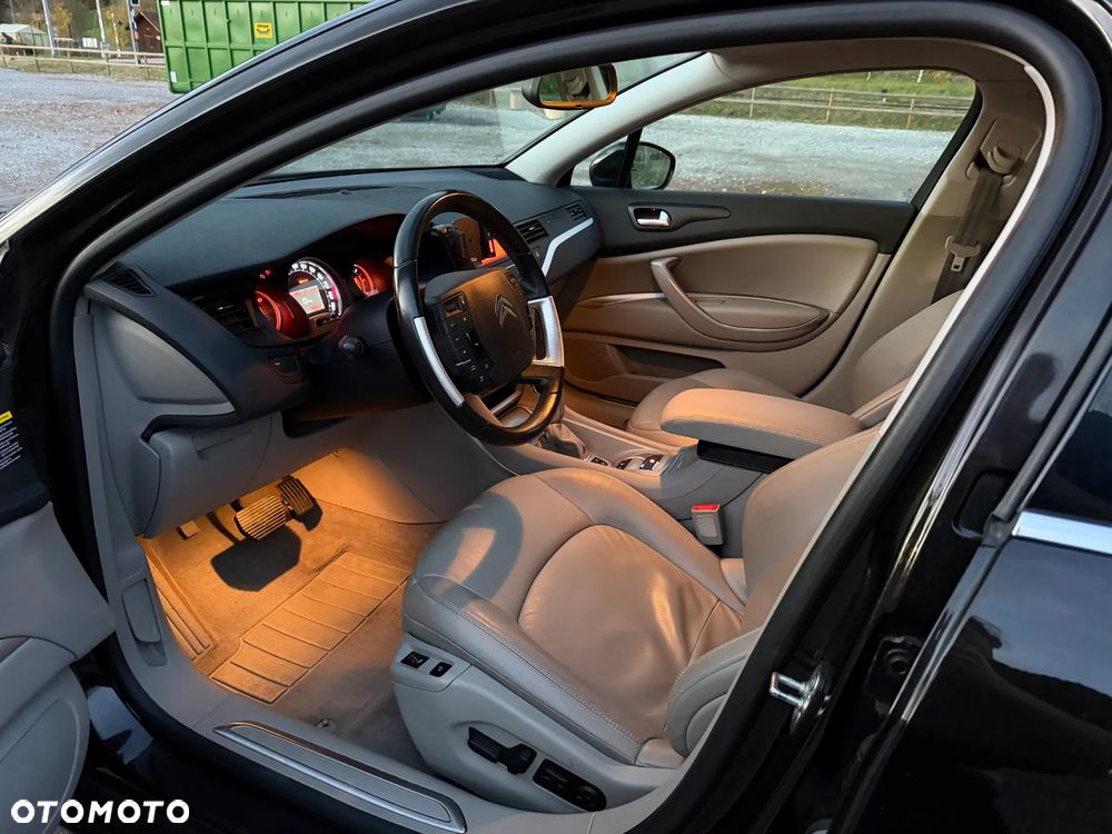 Citroën C5 2.2 HDi Exclusive - 11