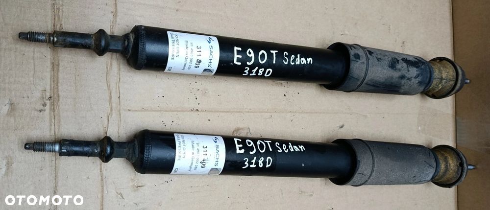 BMW E90 amortyzator tylny tył komplet amortyzatory 2,0D 318D stan bdb Dodge 311 409, 81 4903 002 350
