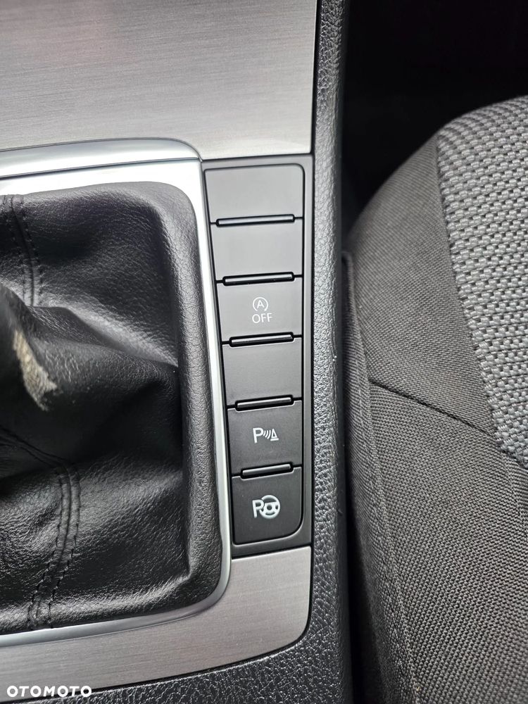 Volkswagen Passat Variant 2.0 TDI DPF Comfortline - 25