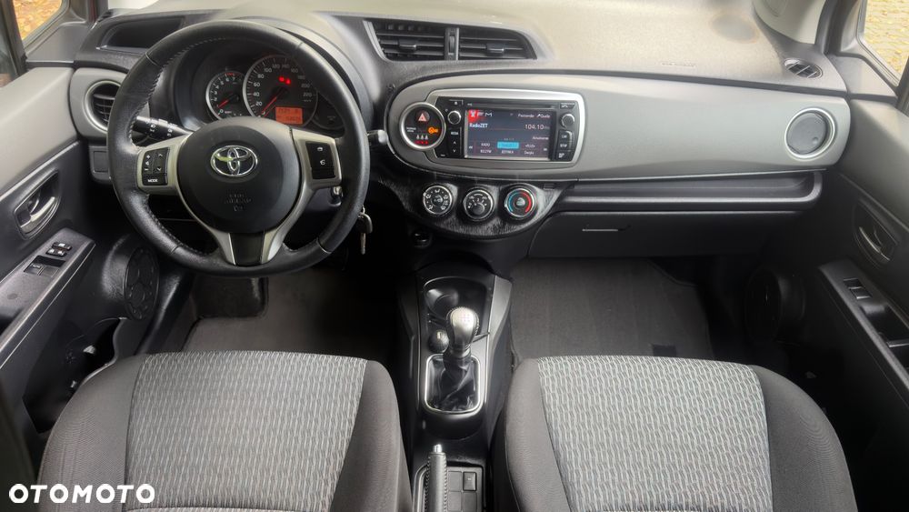 Toyota Yaris 1.33 Prestige - 8