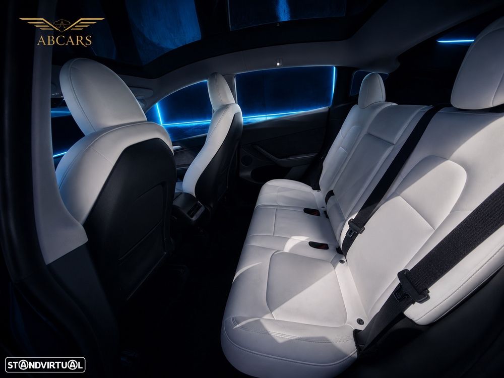 Tesla Model Y Launch Edition Long Range Dual Motor AWD - 10