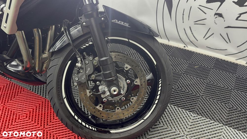 Suzuki Bandit - 36