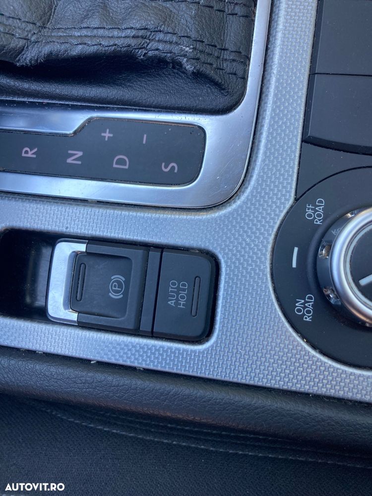 Volkswagen Touareg - 25