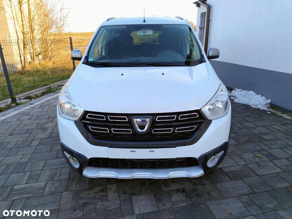 Dacia Lodgy dCi 110 Stepway - 2