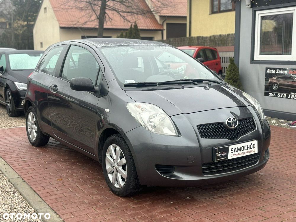 Toyota Yaris 1.3 VVT-i Cool - 4