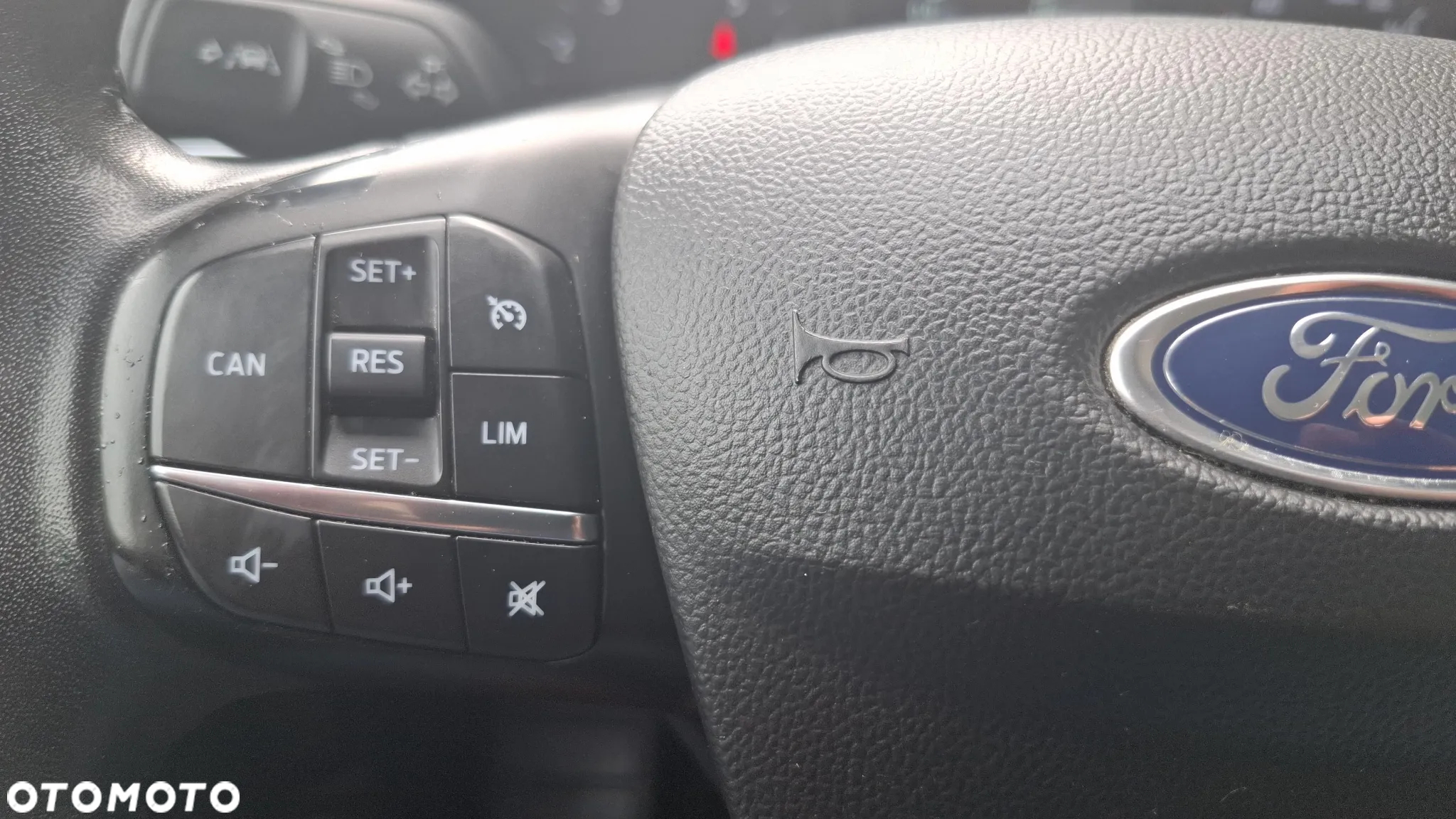 Ford Focus 1.0 EcoBoost Trend Edition - 21