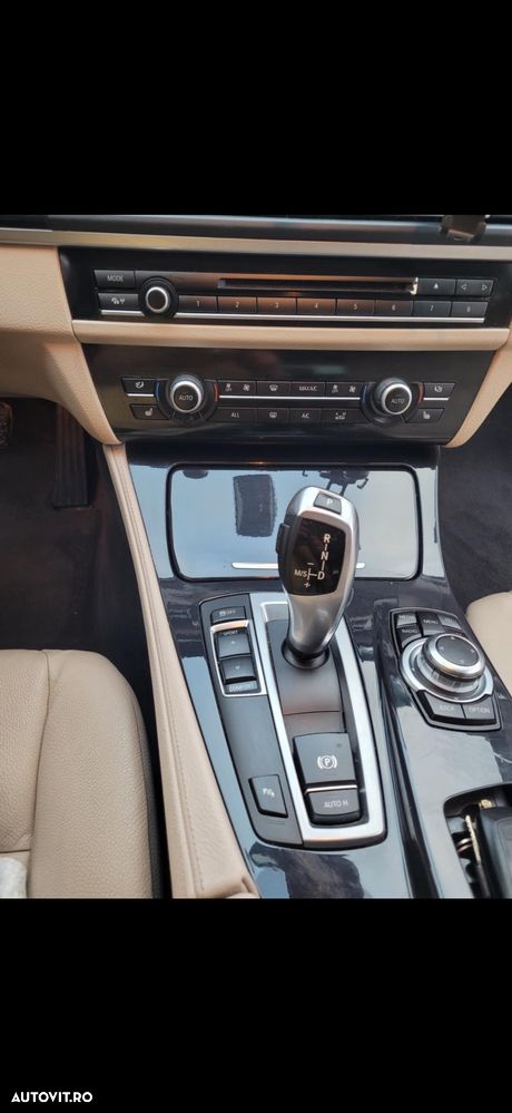 BMW Seria 5 520d - 12