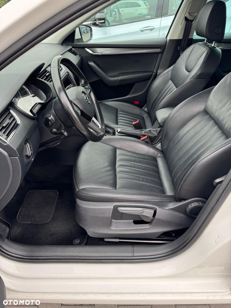 Skoda Octavia 1.5 TSI G-TEC DSG Style - 9
