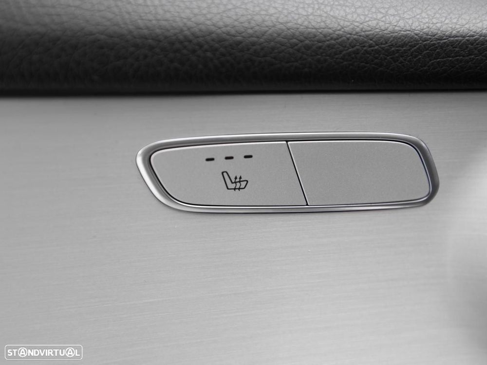 Mercedes-Benz GLC 300 de 4Matic 9G-TRONIC — fotografia 17