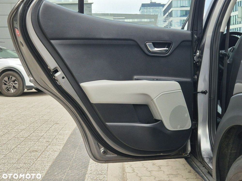 Kia Stonic 1.0 T-GDI L - 15