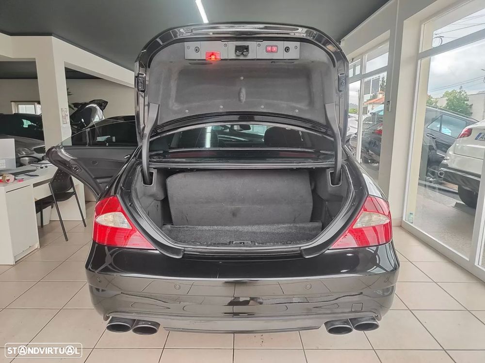 Mercedes-Benz CLS 55 AMG Standard - 17