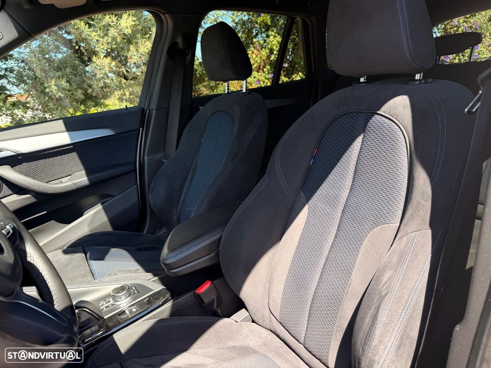 BMW X1 16 d sDrive Auto Pack M — fotografia 15