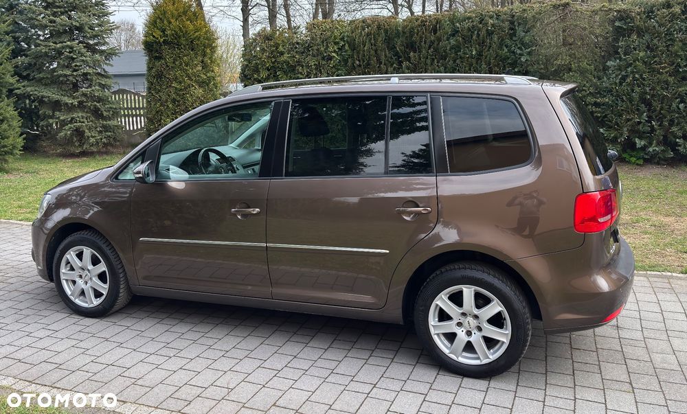 Volkswagen Touran 2.0 TDI DPF BlueMotion Technology Comfortline - 13