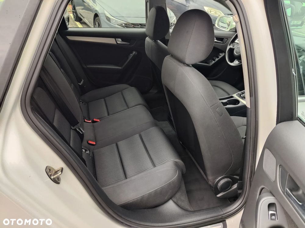 Audi A4 Avant 2.0 TDI DPF multitronic S line Sportpaket - 16