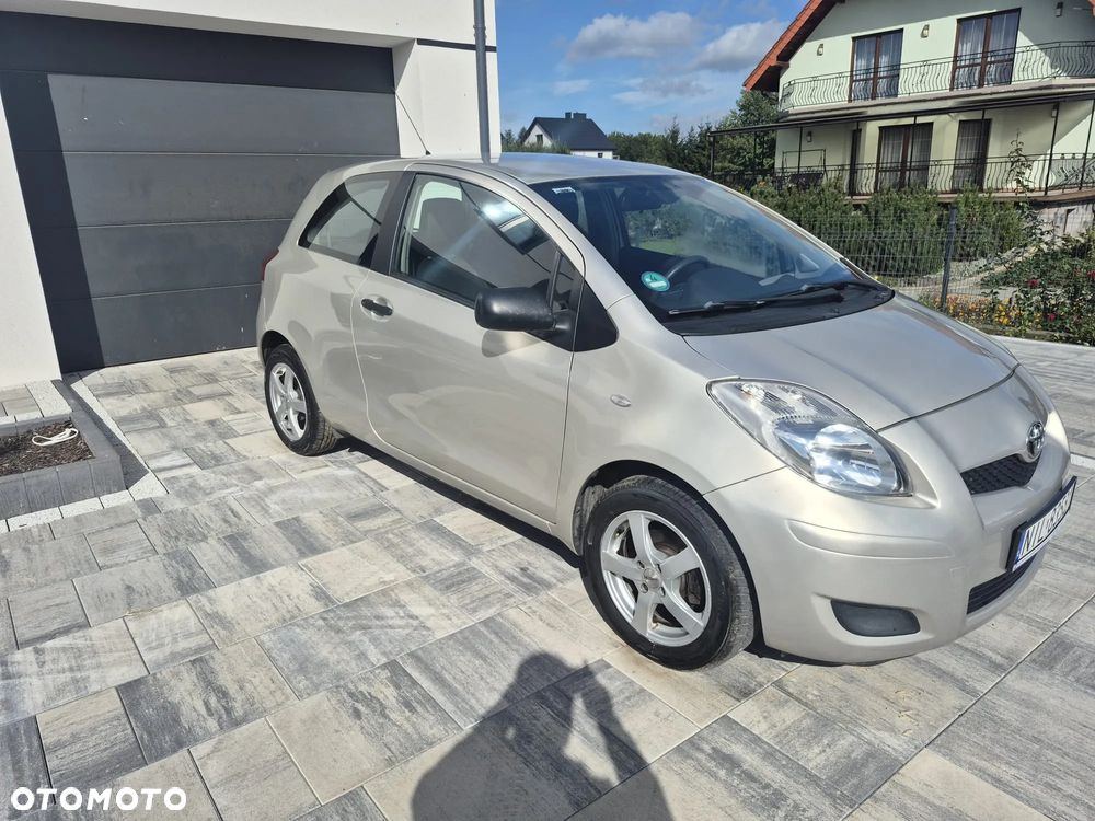 Toyota Yaris 1.0 Terra A/C - 2