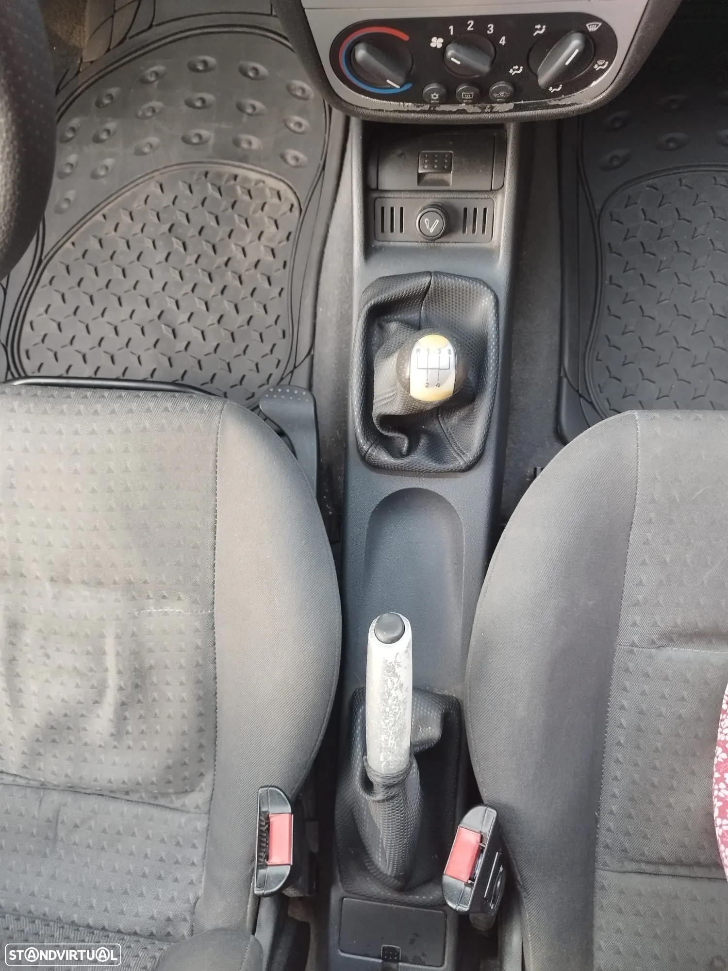 Opel Corsa 1.2 16V Enjoy - 16