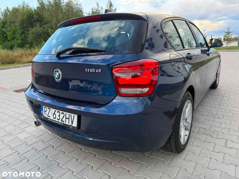 BMW Seria 1 116d Sport Line - 32
