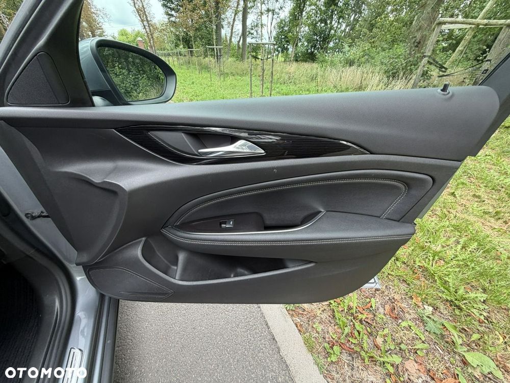 Opel Insignia - 34