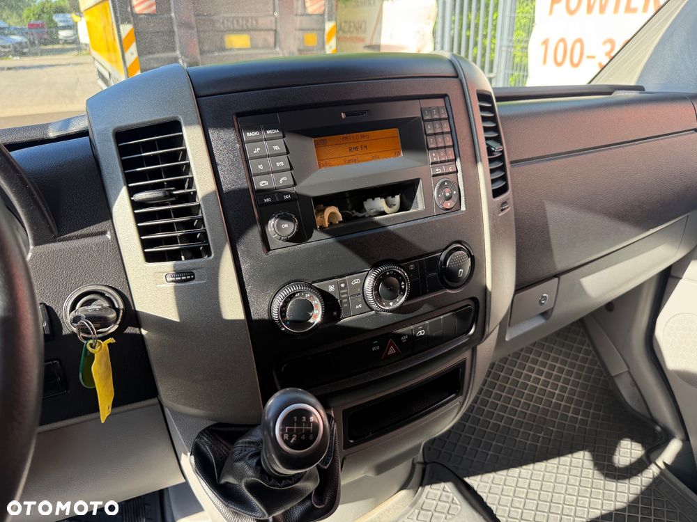 Mercedes-Benz Sprinter 316 Kontener/Winda 8 EP - 20