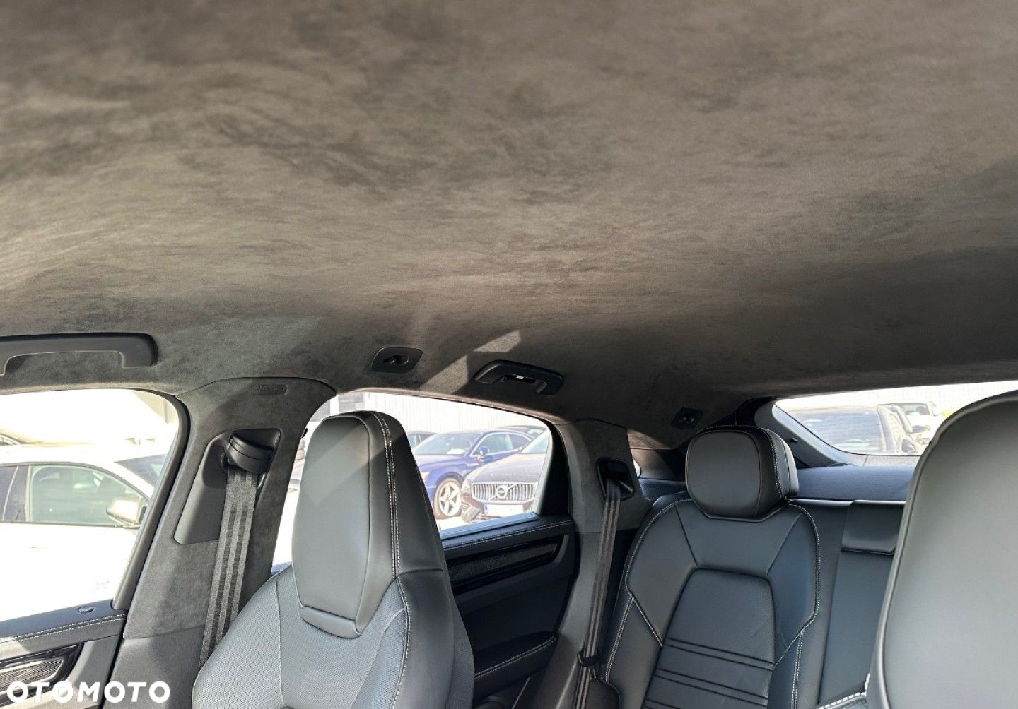 Porsche Cayenne - 22
