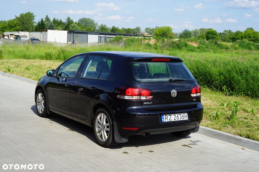 Volkswagen Golf VI 1.6 TDI Highline - 5